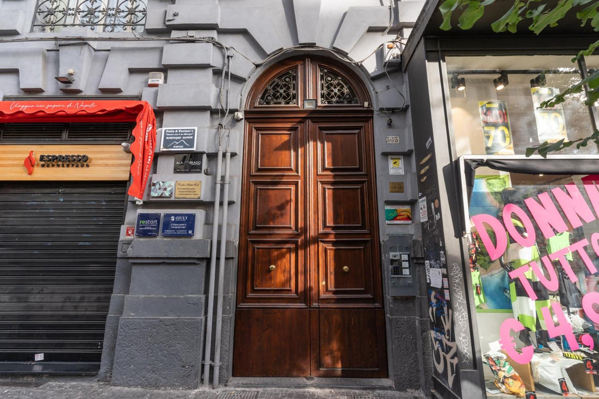 Nibla'S Room Napoli Exterior photo